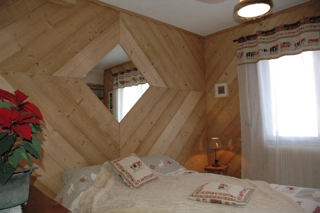 B&B Chalet La Providence Le Sauze Habitación foto